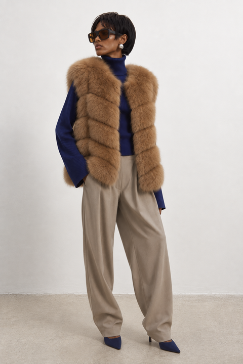 Sleeveless Fox Gilet