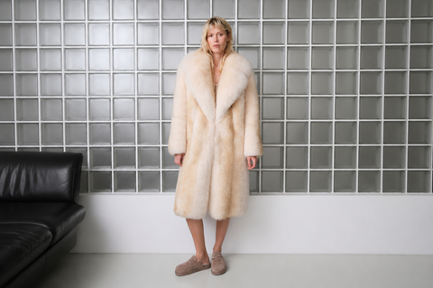 Fox Fur Coats: Luxury Styles, Colors & Buying Guide