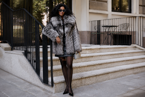 What to Wear with a Long Coat: Chic Outfit Ideas for Fall and Winter
