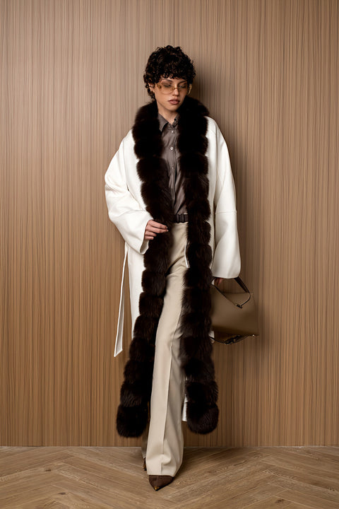 Cashmere coat with fox fur