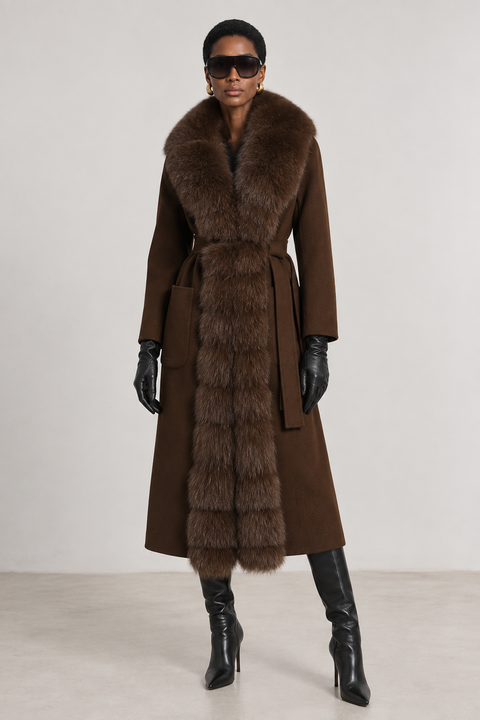 Manteau marron en cachemire avec fourrure