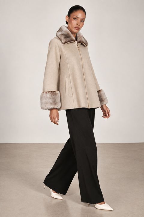 Manteau court blanc en cachemire