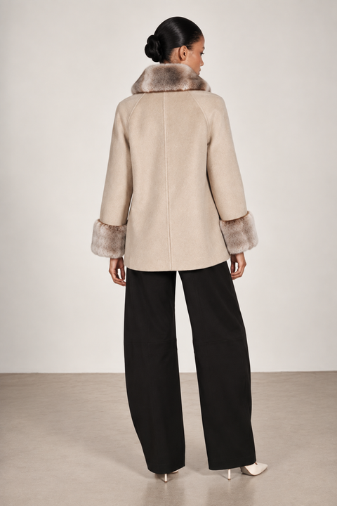 Manteau court blanc en cachemire