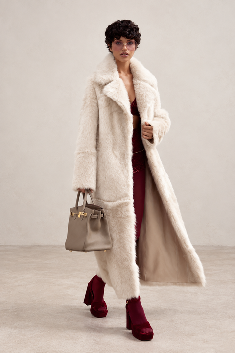 Long manteau en peau lainée de Toscane