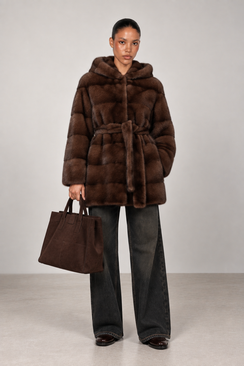Cappotto di visone con cappuccio
